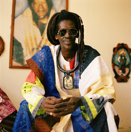 Cheikh Lô Tours US with James Brown Tribute | Nonesuch Records